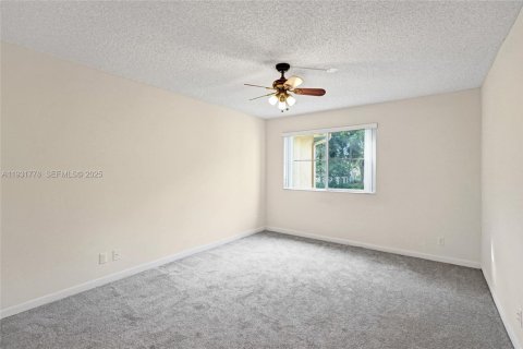 Снять в аренду кондоминиум в Корал-Спрингс, Флорида 1 спальня, 65.03м2, № 1990540 - фото 19