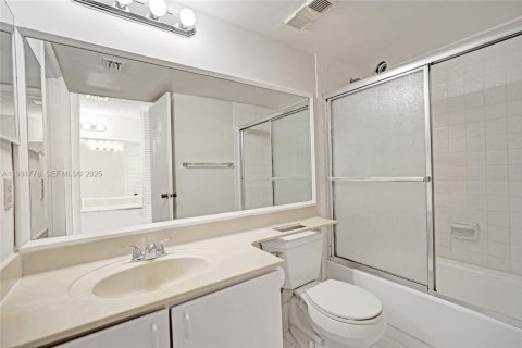 Снять в аренду кондоминиум в Корал-Спрингс, Флорида 1 спальня, 65.03м2, № 1990540 - фото 28