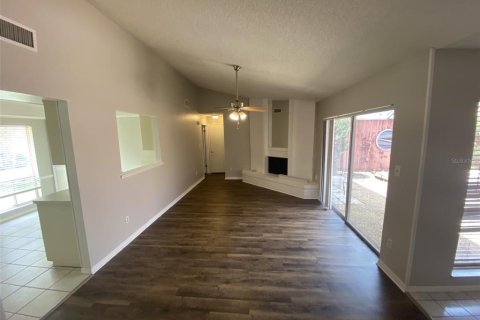 Casa en venta en Orlando, Florida, 2 dormitorios, 120.4 m2 № 1913235 - foto 5