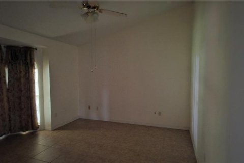 Villa ou maison à louer à Ocala, Floride: 3 chambres, 138.42 m2 № 1880425 - photo 7