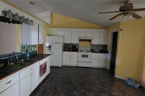 Villa ou maison à louer à Ocala, Floride: 3 chambres, 138.42 m2 № 1880425 - photo 4