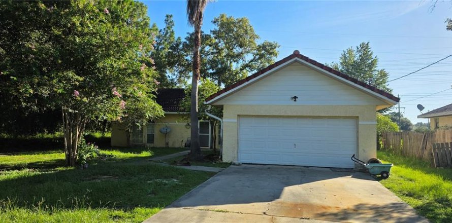 Casa en Ocala, Florida 3 dormitorios, 138.42 m2 № 1880425