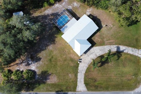 Купить виллу или дом в Лейк-Уэльс, Флорида 9 комнат, 132.85м2, № 2356563 - фото 8