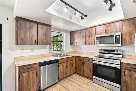 Купить виллу или дом в Лейк-Уэльс, Флорида 9 комнат, 132.85м2, № 2356563 - фото 29