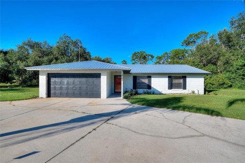 House in Lake Wales, Florida 3 bedrooms, 132.85 sq.m. № 2356563