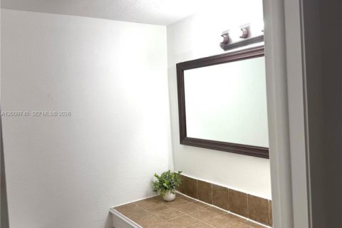 Copropriété à vendre à Coral Springs, Floride: 2 chambres, 100.33 m2 № 2171014 - photo 12