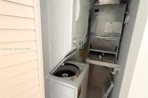 Copropriété à vendre à Coral Springs, Floride: 2 chambres, 100.33 m2 № 2171014 - photo 6