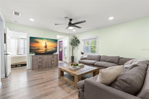 Villa ou maison à vendre à Saint Petersburg, Floride: 3 chambres, 87.89 m2 № 1901336 - photo 8