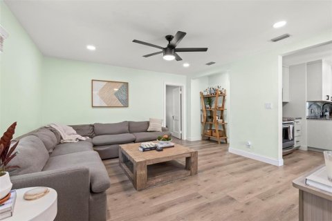 Villa ou maison à vendre à Saint Petersburg, Floride: 3 chambres, 87.89 m2 № 1901336 - photo 7