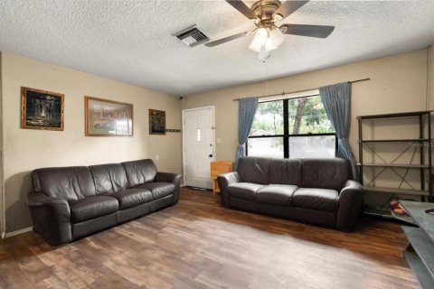 Casa en venta en Sorrento, Florida, 4 dormitorios, 129.32 m2 № 1780827 - foto 4