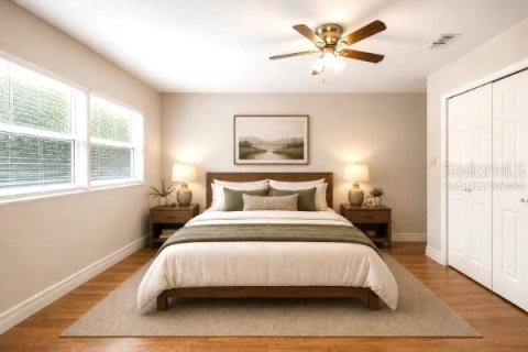 House in Tampa, Florida 4 bedrooms, 128.67 sq.m. № 2167305 - photo 26