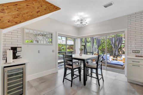 Villa ou maison à vendre à Sarasota, Floride: 4 chambres, 219.16 m2 № 1590375 - photo 15