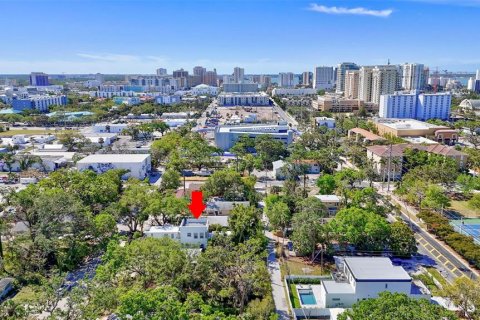 Villa ou maison à vendre à Sarasota, Floride: 4 chambres, 219.16 m2 № 1590375 - photo 5