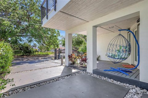 Villa ou maison à vendre à Sarasota, Floride: 4 chambres, 219.16 m2 № 1590375 - photo 7