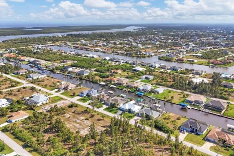 Casa en venta en Port Charlotte, Florida, 3 dormitorios, 190.08 m2 № 1530861 - foto 3
