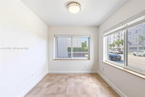 Copropriété à vendre à Miami Beach, Floride: 3 chambres, 113.34 m2 № 2041122 - photo 8