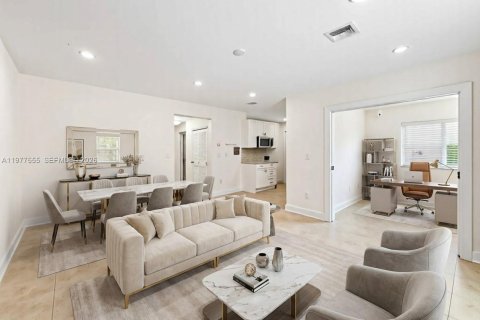 Condo à Miami Beach, Floride, 3 chambres  № 2041122