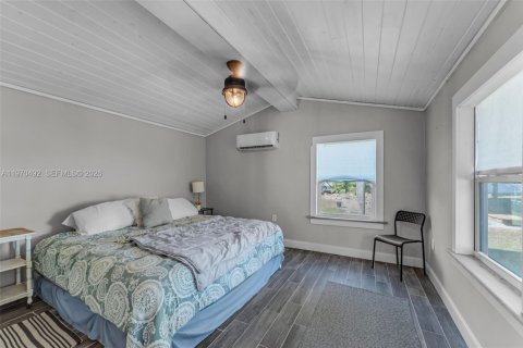 Casa en venta en Miami, Florida, 5 dormitorios, 208.47 m2 № 2040775 - foto 23