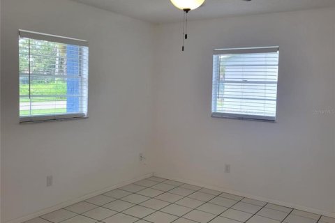 House in Hudson, Florida 2 bedrooms, 98.85 sq.m. № 1796605 - photo 9