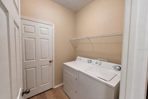 Casa en venta en New Smyrna Beach, Florida, 3 dormitorios, 165.92 m2 № 2277590 - foto 23