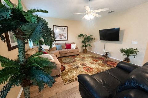 Casa en venta en New Smyrna Beach, Florida, 3 dormitorios, 165.92 m2 № 2277590 - foto 7