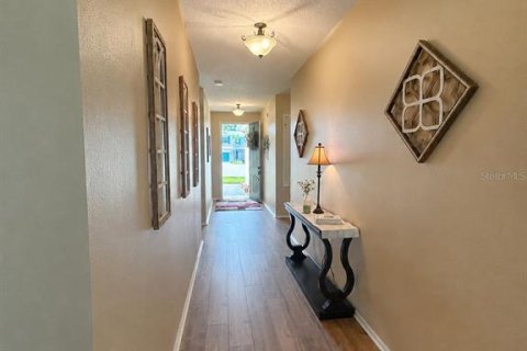 Casa en venta en New Smyrna Beach, Florida, 3 dormitorios, 165.92 m2 № 2277590 - foto 5