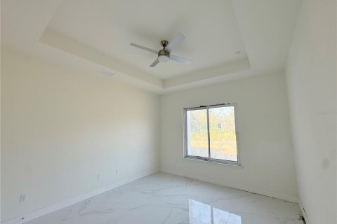 House in Punta Gorda, Florida 4 bedrooms, 200.02 sq.m. № 2108950 - photo 19