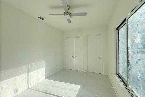 House in Punta Gorda, Florida 4 bedrooms, 200.02 sq.m. № 2108950 - photo 9