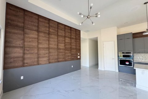 House in Punta Gorda, Florida 4 bedrooms, 200.02 sq.m. № 2108950 - photo 7