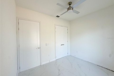 House in Punta Gorda, Florida 4 bedrooms, 200.02 sq.m. № 2108950 - photo 14