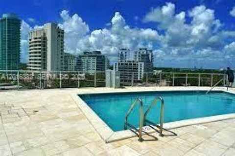 Copropriété à louer à Miami Beach, Floride: 2 chambres, 99.59 m2 № 2247443 - photo 2