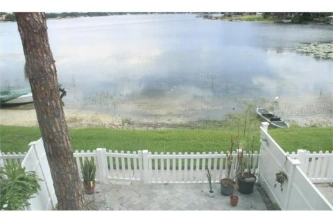 Touwnhouse à louer à Tampa, Floride: 2 chambres, 86.21 m2 № 2430892 - photo 2