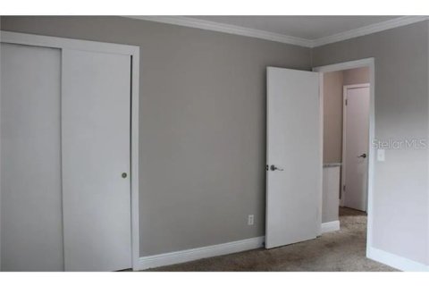 Touwnhouse à louer à Tampa, Floride: 2 chambres, 86.21 m2 № 2430892 - photo 6