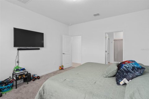 Villa ou maison à vendre à Kissimmee, Floride: 4 chambres, 171.22 m2 № 1771251 - photo 13