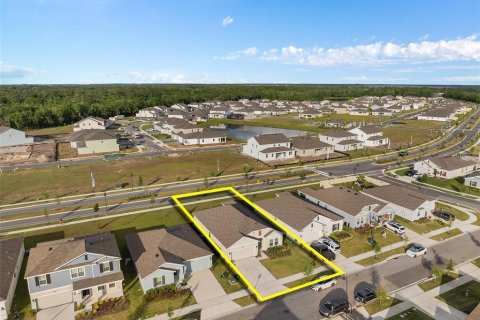 Villa ou maison à vendre à Kissimmee, Floride: 4 chambres, 171.22 m2 № 1771251 - photo 25