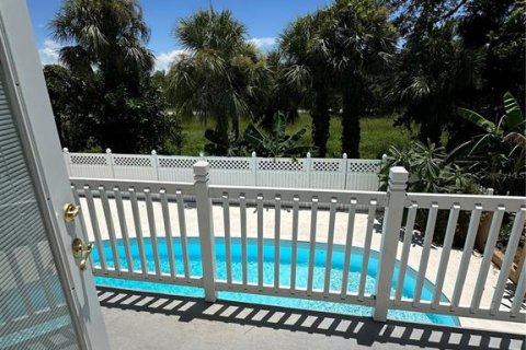 House in Tampa, Florida 4 bedrooms, 183.2 sq.m. № 1866322 - photo 7