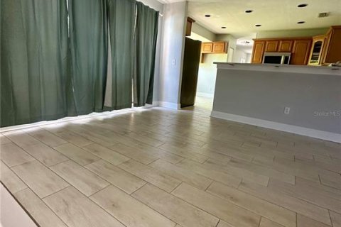 House in Tampa, Florida 4 bedrooms, 183.2 sq.m. № 1866322 - photo 18