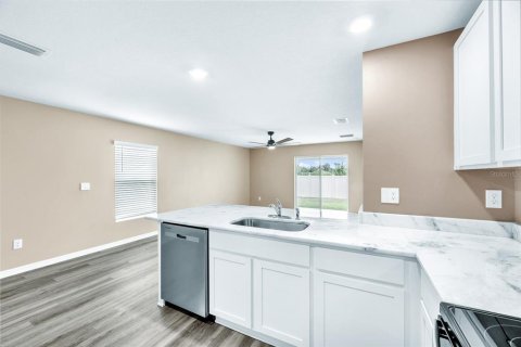 House in Palmetto, Florida 3 bedrooms, 137.68 sq.m. № 2199808 - photo 9
