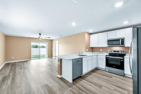 House in Palmetto, Florida 3 bedrooms, 137.68 sq.m. № 2199808 - photo 6