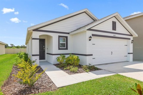 House in Palmetto, Florida 3 bedrooms, 137.68 sq.m. № 2199808 - photo 2
