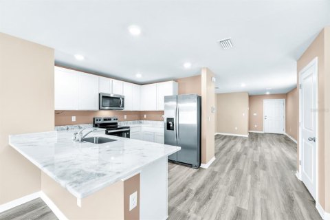 House in Palmetto, Florida 3 bedrooms, 137.68 sq.m. № 2199808 - photo 10