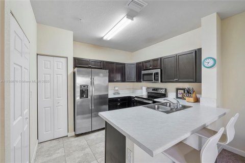 Touwnhouse à vendre à Homestead, Floride: 3 chambres, 141.49 m2 № 2153737 - photo 10