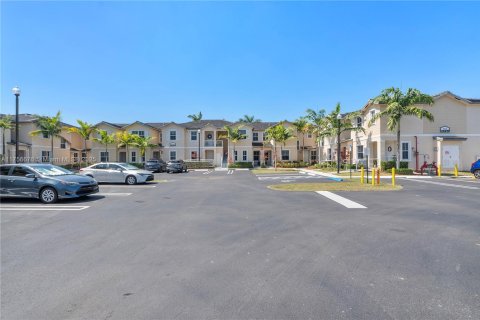 Touwnhouse à vendre à Homestead, Floride: 3 chambres, 141.49 m2 № 2153737 - photo 27