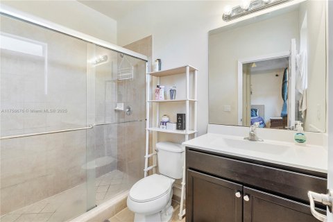 Touwnhouse à vendre à Homestead, Floride: 3 chambres, 141.49 m2 № 2153737 - photo 21