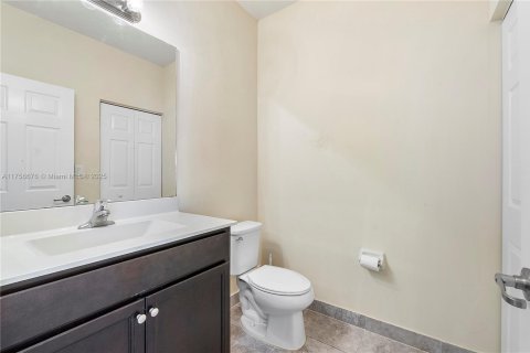 Touwnhouse à vendre à Homestead, Floride: 3 chambres, 141.49 m2 № 2153737 - photo 26