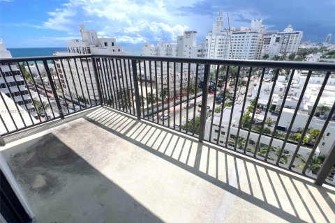 Apartamento en alquiler en Miami Beach, Florida, 1 dormitorio, 83.61 m2 № 1933017 - foto 7