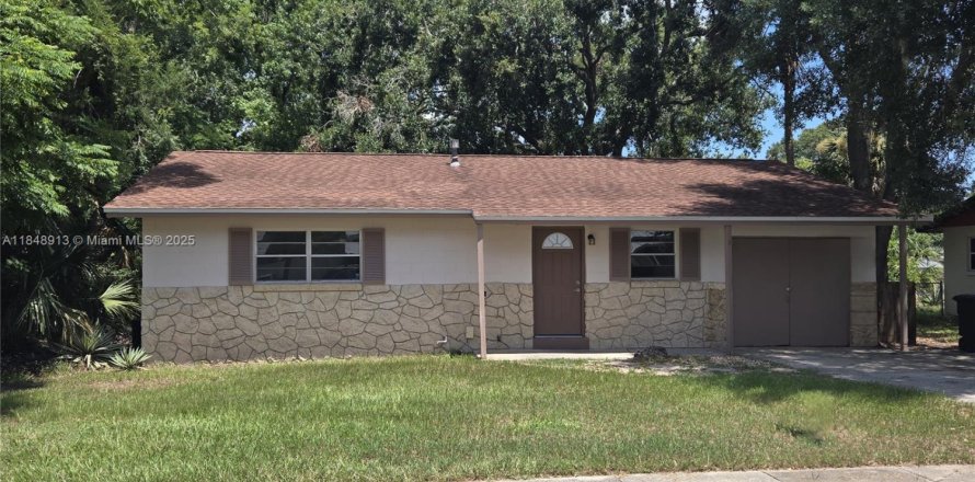 Casa en South Daytona, Florida 3 dormitorios, 107.4 m2 № 1936831