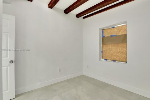 House in Fort Lauderdale, Florida 3 bedrooms, 89.93 sq.m. № 1814213 - photo 10