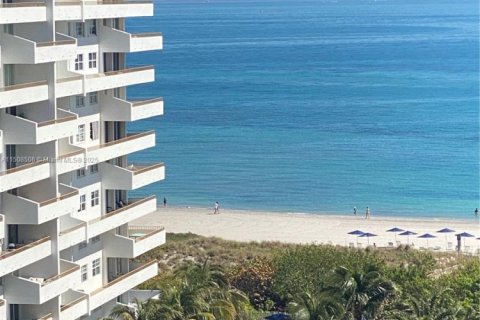 Condo in Key Biscayne, Florida, 2 bedrooms № 1764975 - photo 28