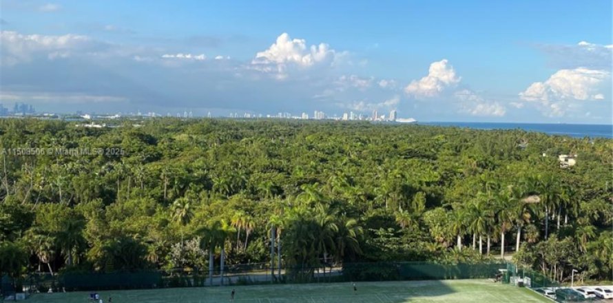 Condo in Key Biscayne, Florida, 2 bedrooms № 1764975
